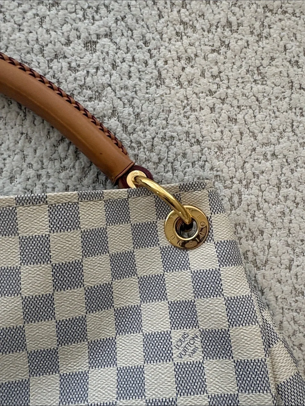 Louis Vuitton Damier Azur Artsy MM Hobo